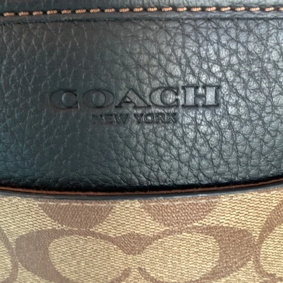 Coach Sullivan Crossbody In Blocked Signature NWOT - Picture 9 of 17